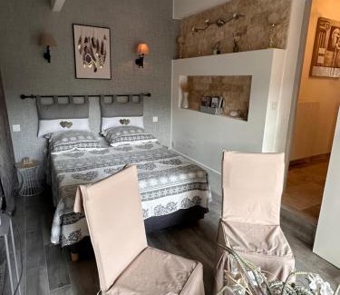Chateauneuf-de-Gadagne House | Beau Ciel