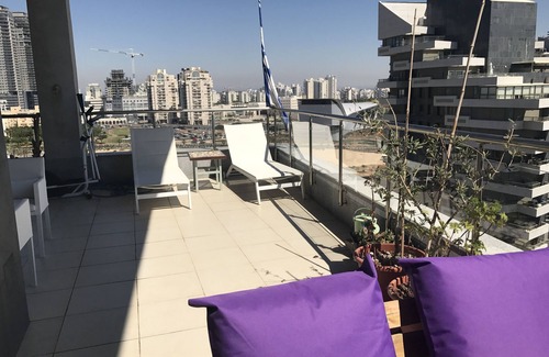Ashdod Apartment | Beau mini-Penthouse à la Marina d'Ashdod: REF/CHRISTELLE. Vue mer panoramique