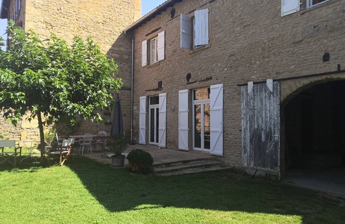 Gleize House | Beaujolais house with charm, pool, fireplace