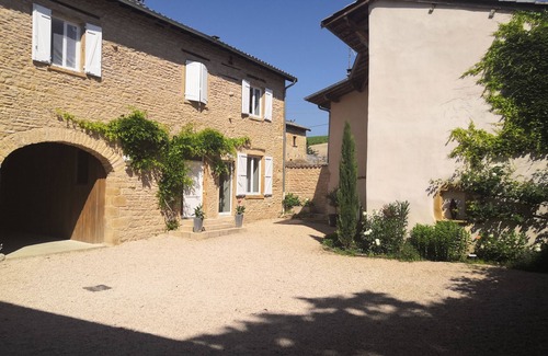Gleize House | Beaujolais house with charm, pool, fireplace