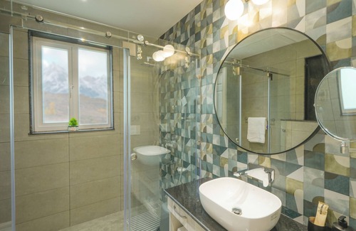 Palampur Apartment | Beaumont