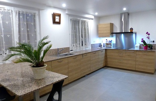 Saint-Thibault-des-Vignes Villa | Beautiful villa with pool near Disneyland and Paris
