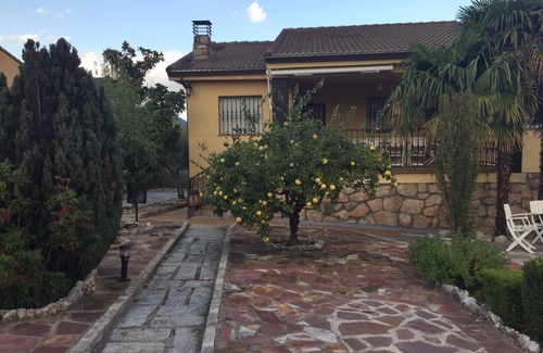 Cabanillas de la Sierra Ski Chalet | Beautiful villa in the northern mountains of Madrid