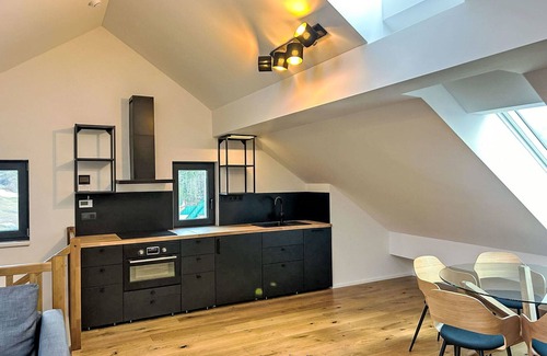 Janske Lazne Apartment | Beautiful apartment for 4 guests with WIFI, TV and balcony