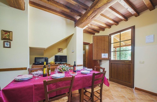 Orentano Apartment | Beautiful apartment for 7 guests with WIFI, pool, A/C, TV and patio