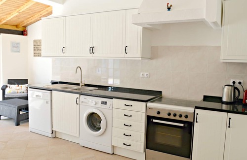 Budens Villa | Beautiful Spacious Private Villa-Heated Pool-2.5 Acres-Air Con-Nr Golf & Beach