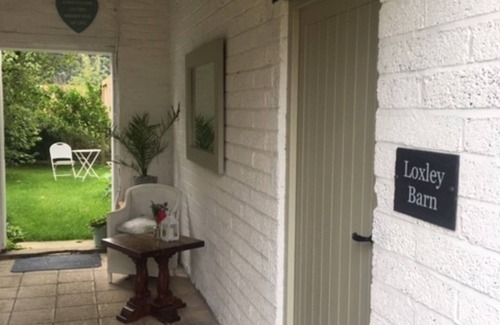 Tring House | Beautiful 1 bed Cottage Retreat in Countryside
