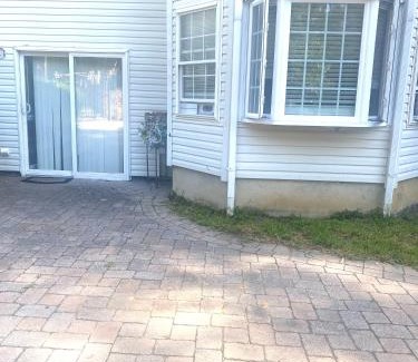 Jackson Apartment | Beautiful 1 bedroom walking apt