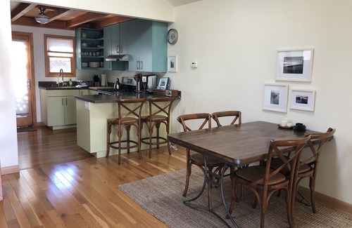 Seabright Cottage | Beautiful 1 bedroom in Seabright Beach area