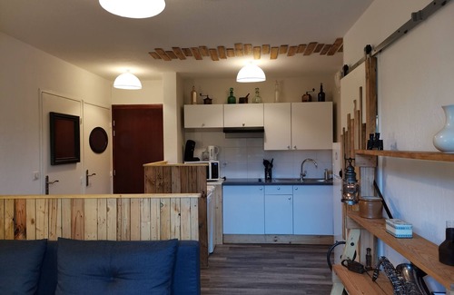 Hyeres City Centre Condo | Beautiful 1 bedroom with pool, tennis and terrace - Dodo et Tartine