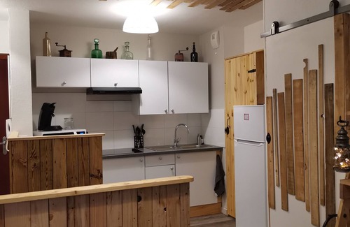 Hyeres City Centre Condo | Beautiful 1 bedroom with pool, tennis and terrace - Dodo et Tartine