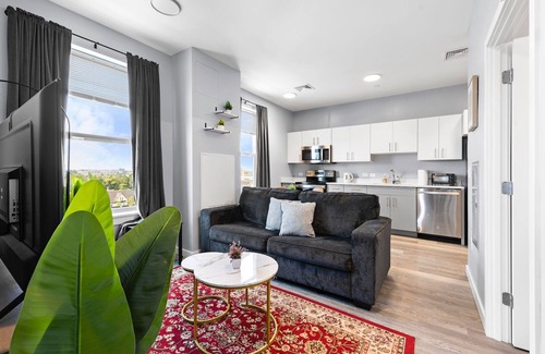 Everett Apartment | Beautiful 1BR Near Encore Boston 7307