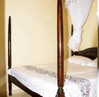 Kakamega House | Beautiful 1BR with Wi-Fi & secure parking
