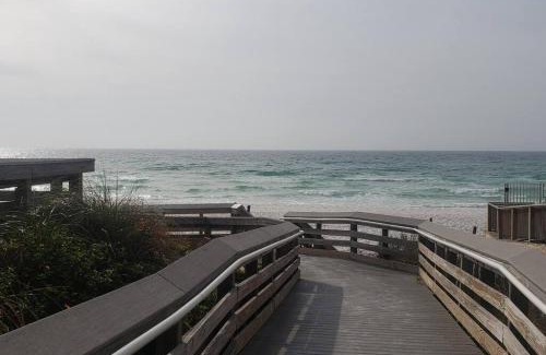 Indian Bayou Apartment | Beautiful 1st Floor Unit half Mile from Amazing Beach
