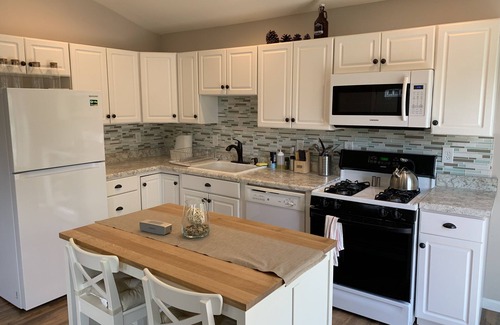 Mongaup Valley Apartment | Beautiful 2 Bedroom Apartment, 8 minutes from Bethel Woods!