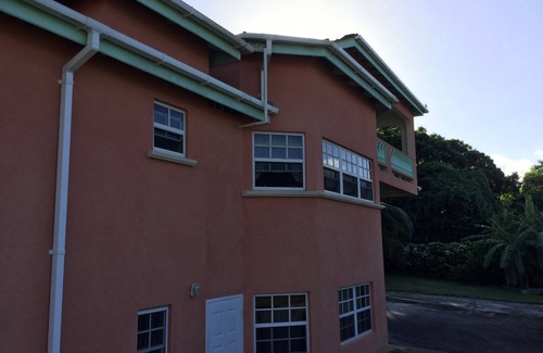 Clermont Apartment | Beautiful 2 bedroom 1 bathroom apartment.
