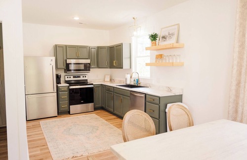 Victoria House | Beautiful 2 Bedroom, 1 Bath Home in Victoria, VA