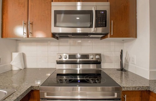 Crosstown Apartment | Beautiful 2 Bedroom Apartment Downtown Vancouver