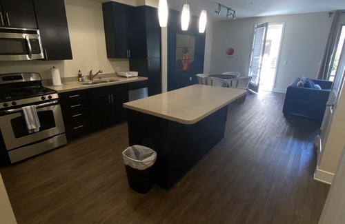 Morena Apartment | Beautiful 2 bedroom apartment for weekly or monthly stays - Working Professionals/Students/Military