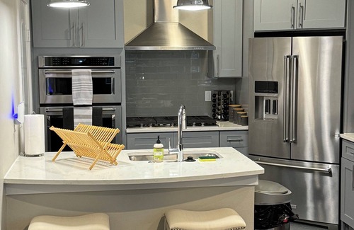 Arlington Condo | Beautiful 2-bedroom condo with AC and WiFi in lovely Arlington Tx.
