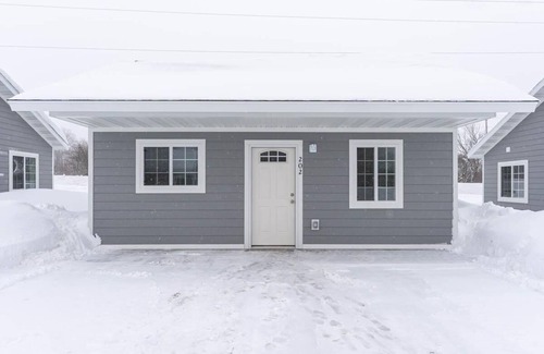 Laurium Cottage | Beautiful! 2 Bedroom Cottage- .Home of Keweenaw National Historical Park
