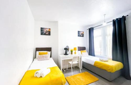 Aylestone Apartment | Beautiful 2 Bedroom House - Free Parking - LT House