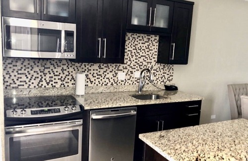 Seven Mile Beach Condo | Beautiful 2 Bedroom Condo On Seven Mile Beach- Pools, Tennis, Pickleball PROMO