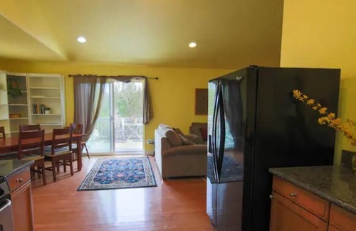 Grass Valley House | Beautiful 2 bedroom upstairs retreat on 20 acres