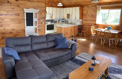Belfast Cottage | Beautiful 2 br, 1 bath, 3.5 star Oceanfront cottage in Point Prim , PEI