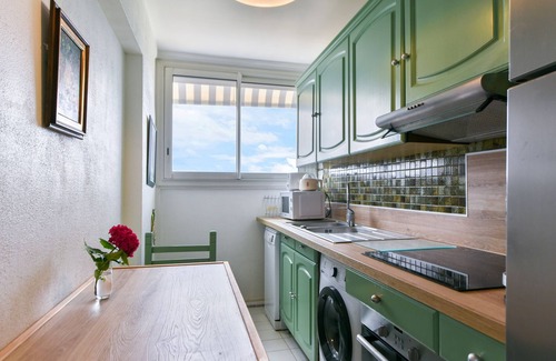 Beaulieu-sur-Mer Apartment | BEAUTIFUL 2 P 63 m2 MAGNIFICENT SEA VIEW -WI FI CLIM- 7 MN A PIED GARE. COMM .BEACH