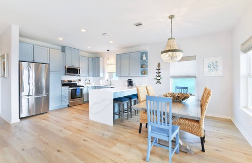 Terramar Beach House | Beautiful 3/2 with incredible beach views and awesome beach bar!