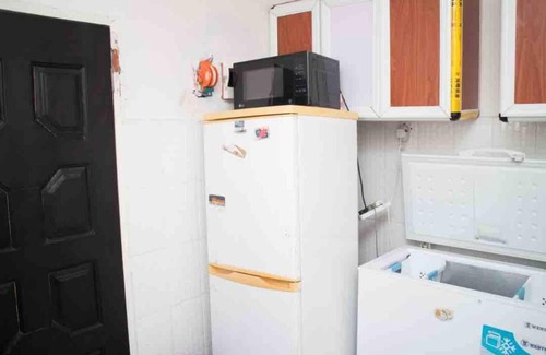 Freetown House | Beautiful 3-bed 2 Bath House at Spur Road Freetown