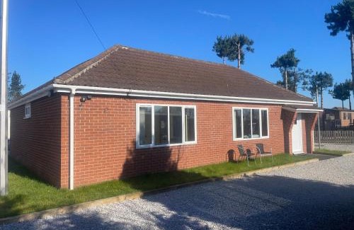Bircotes House | Beautiful 3-Bed Bungalow in Bawtry Doncaster