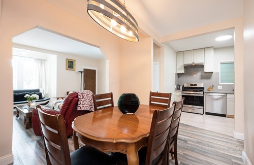 Outer Sunset Condo | Beautiful 3 bedroom beach condo a block away from GG park