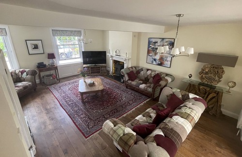 West Runton House | Beautiful 3 Bedroom House tucked away Sleeping 6