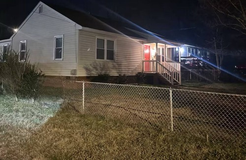 North Chesterfield House | Beautiful 3-bedroom house in Richmond Va nDowntown
