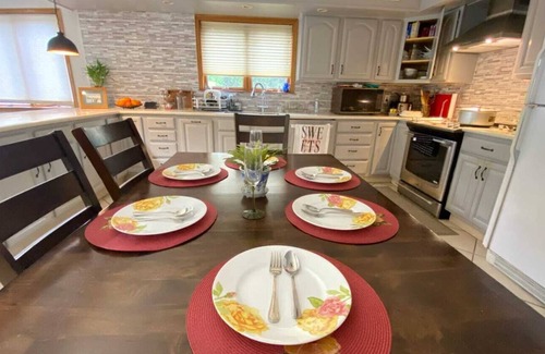 Shirley House | Beautiful 3 bedroom home with Pool