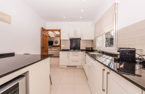 Costa Nova Villa | Beautiful 3 Bedroom Villa with Pool
