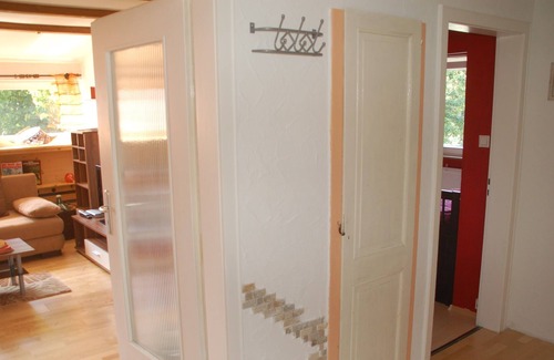 Im Geiger Apartment | Beautiful 3-room apartment with fireplace oven near city, stylish