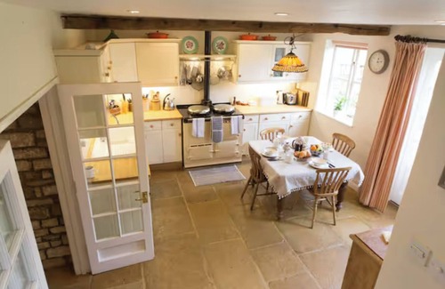 Bledington House | Beautiful 4 bedroom character cottage in Bledington nr Stow on Wold Oxfordshire