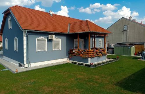 Guntersdorf House | Beautiful 4-Bed House in the Weinviertel