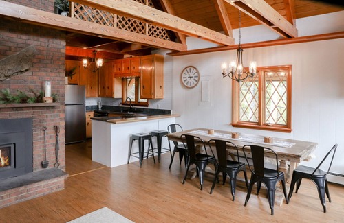 Saint Mary's Ski Chalet | Beautiful 4Bd Chalet w Hot Tub & Mtn Views