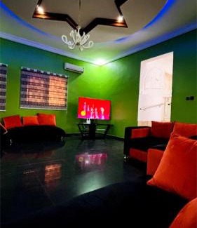 Ibadan Apartment | Beautiful 5 bedroom Bungalow