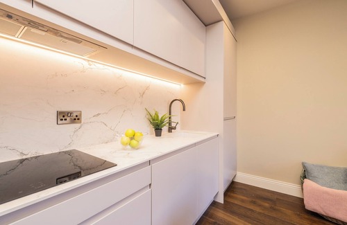 City Centre Dublin Apartment | Beautiful 5 star 2 Bed Apartment in Dublin City Centre with terrace