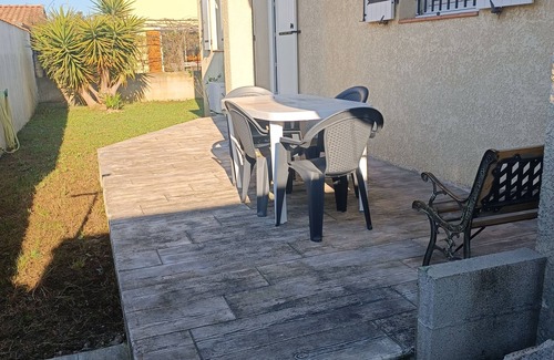 Fos-sur-Mer Villa | Beautiful 90m2 villa in quiet location with garden & parking 10mn from beaches (by car)