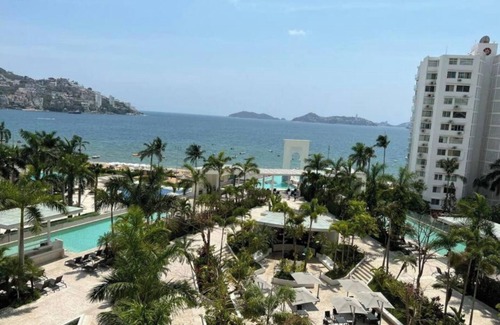 Costa Azul Apartment | Beautiful apartment with Sea View and Pool in Aca