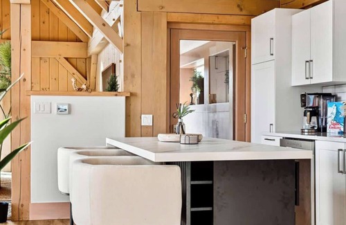 Cordillera House | Beautiful Alpine Retreat: Hot Tub,Sauna, 360 Views