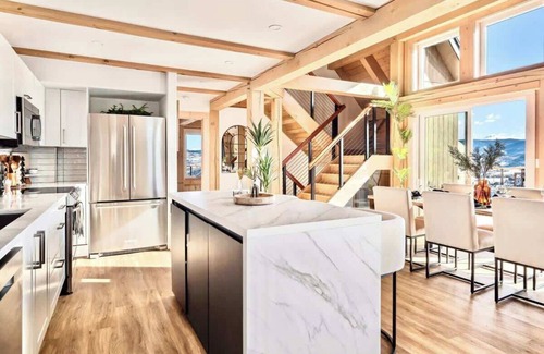 Cordillera House | Beautiful Alpine Retreat: Hot Tub,Sauna, 360 Views
