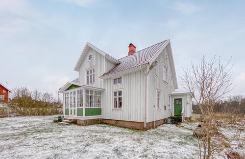 Unnaryd House | Beautiful and authentic holiday home ideal for several families on holiday together.