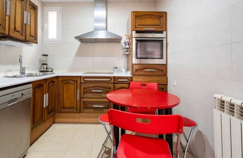 Milagrosa Apartment | Beautiful and cozy apartment in Pamplona.